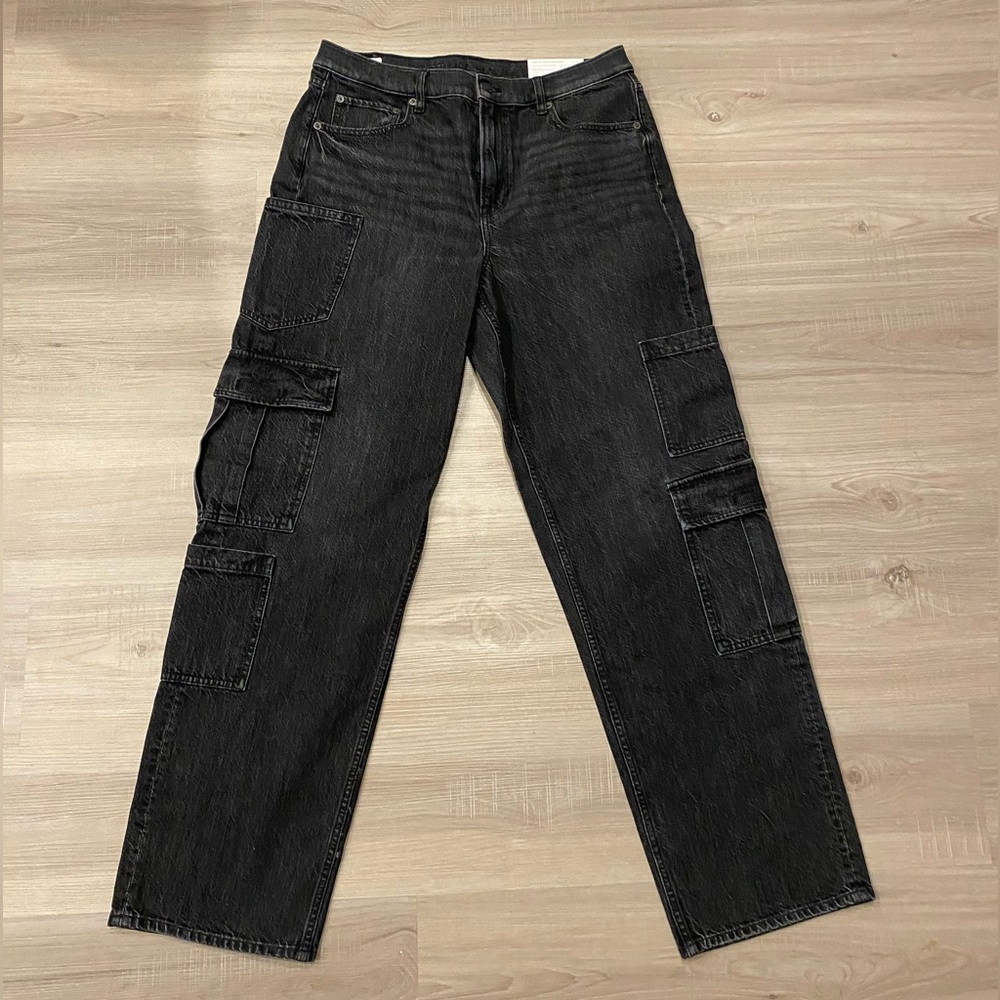 AE Super High-Waisted Baggy Straight Cargo Jean